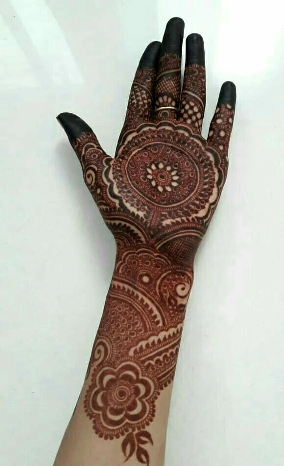 arabic mehndi design — simple · MyMehndiDesigns.com