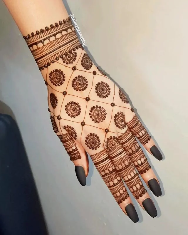 arabic mehndi design — arabic, front, floral, jaal #074 · MyMehndiDesigns.com