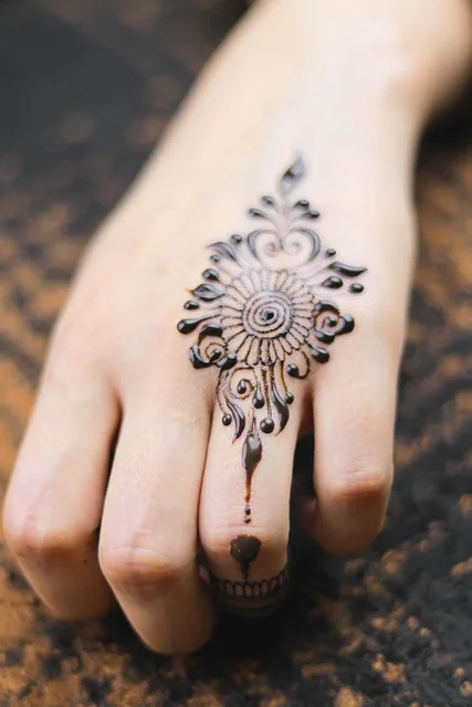 arabic mehndi design — arabic #030 · MyMehndiDesigns.com