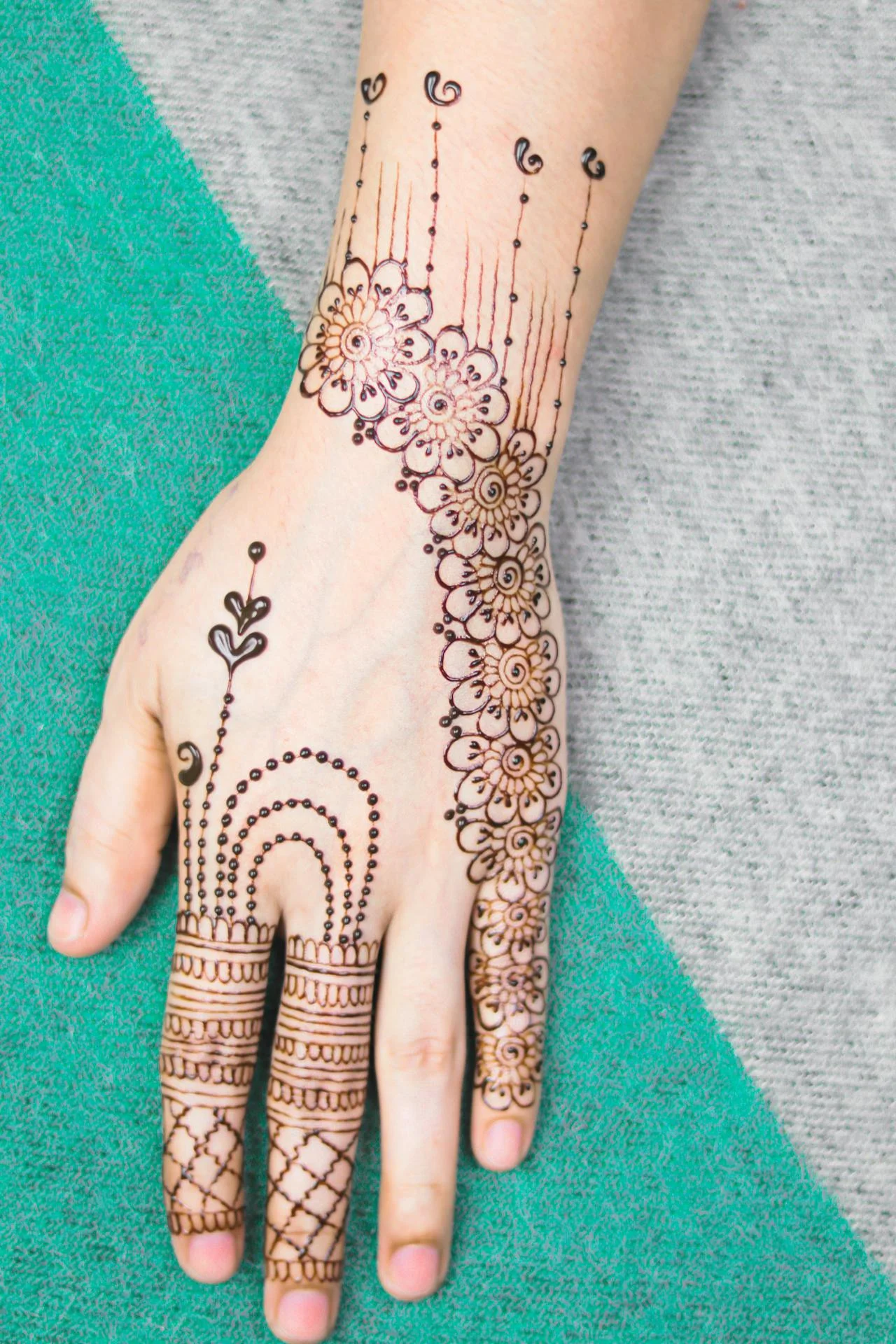 arabic mehndi design — arabic #034 · MyMehndiDesigns.com