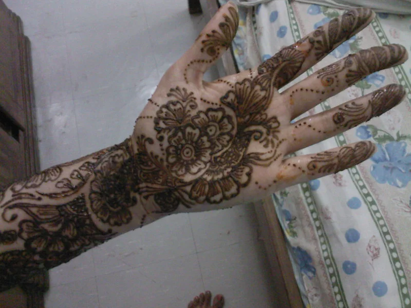 arabic mehndi design — arabic, rose, floral, bold · MyMehndiDesigns.com