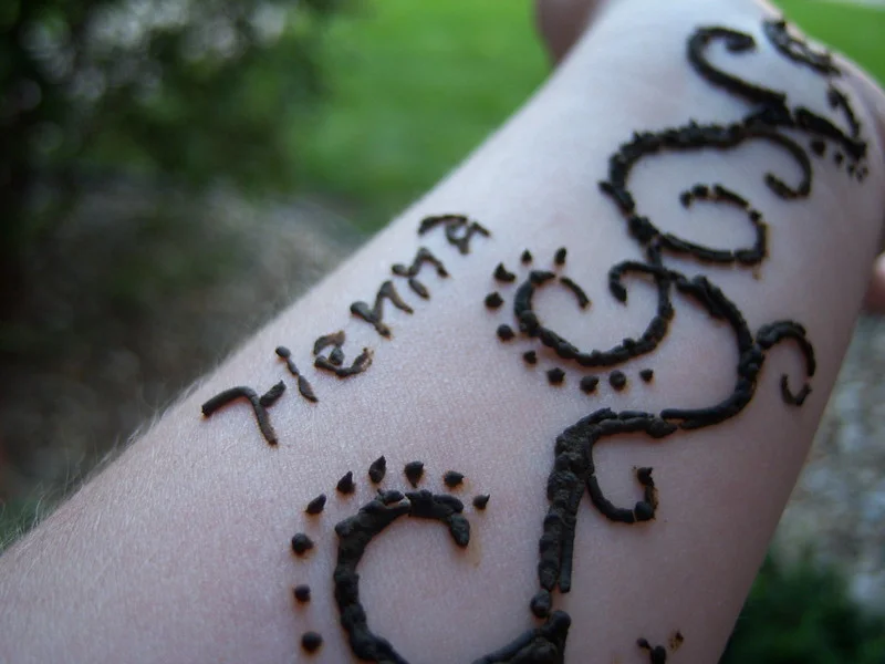 arabic mehndi design — arabic, rose, floral, bold #078 · MyMehndiDesigns.com