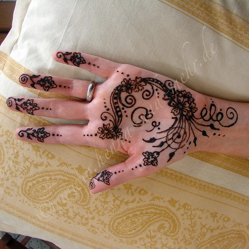 arabic mehndi design — arabic, rose, floral, bold #097 · MyMehndiDesigns.com