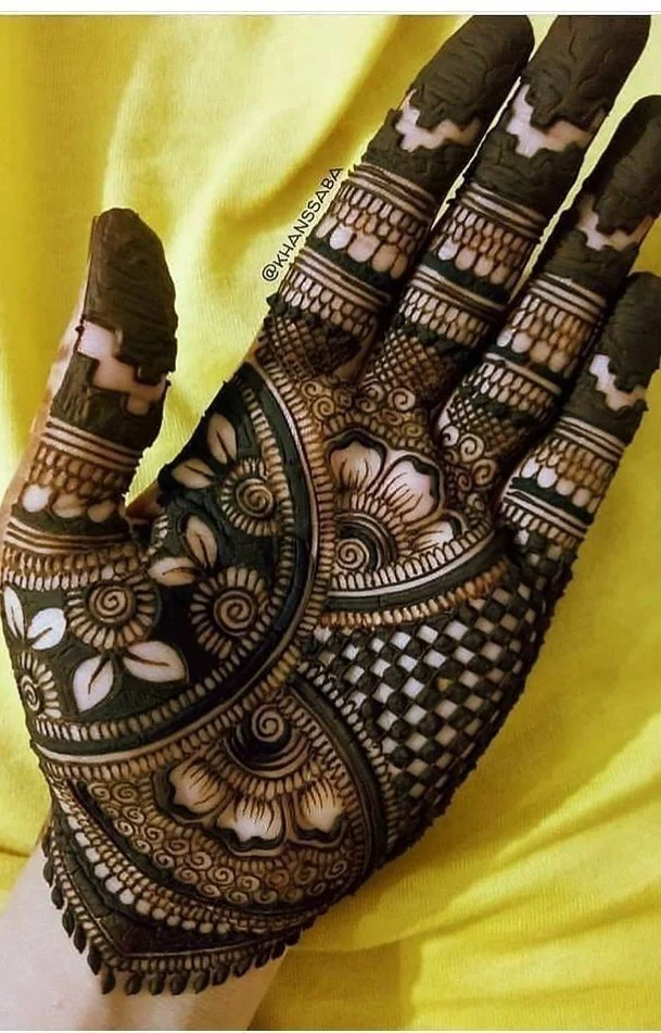 arabic mehndi design — royal, back, portrait · MyMehndiDesigns.com