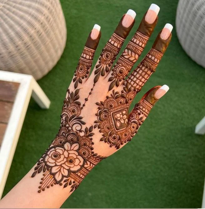 arabic mehndi design — easy, images, front · MyMehndiDesigns.com