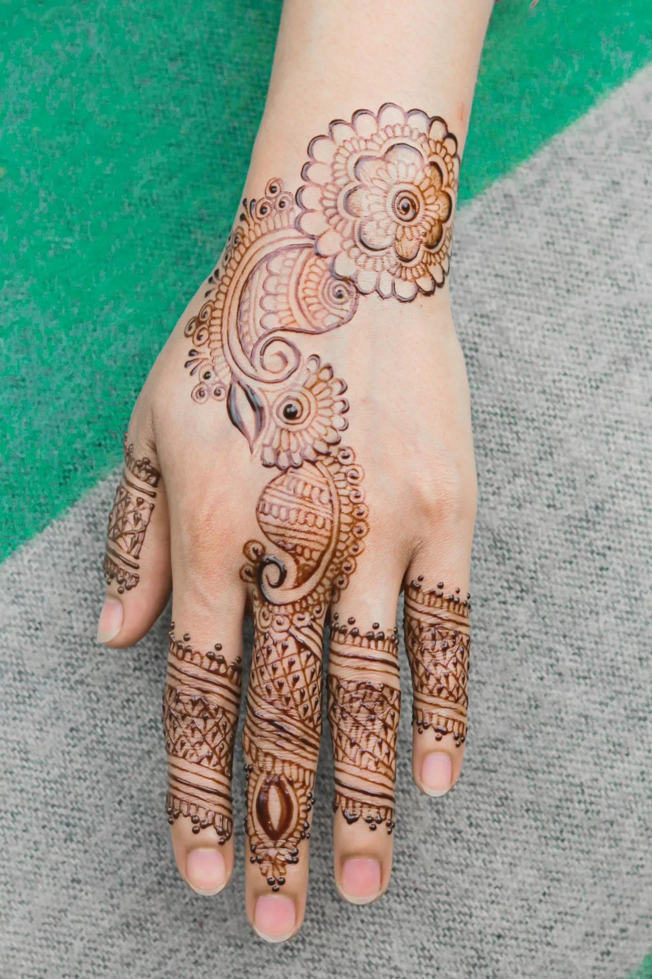 bridal mehndi design — bridal #020 · MyMehndiDesigns.com