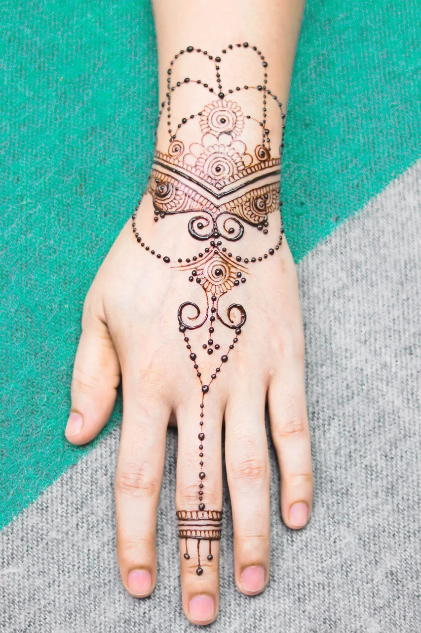 bridal mehndi design — bridal #047 · MyMehndiDesigns.com