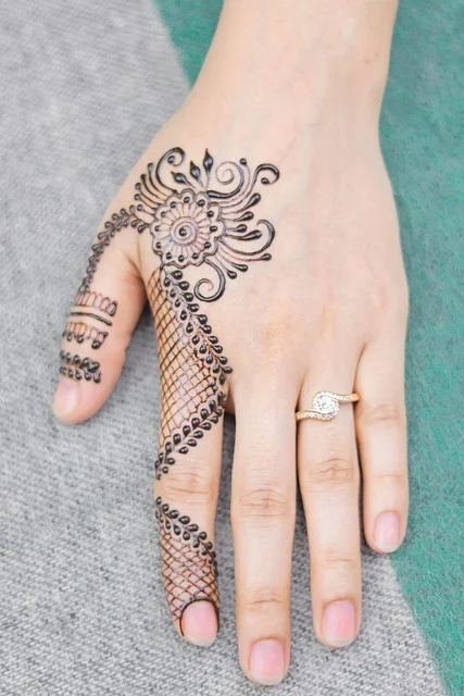 bridal mehndi design — bridal #052 · MyMehndiDesigns.com