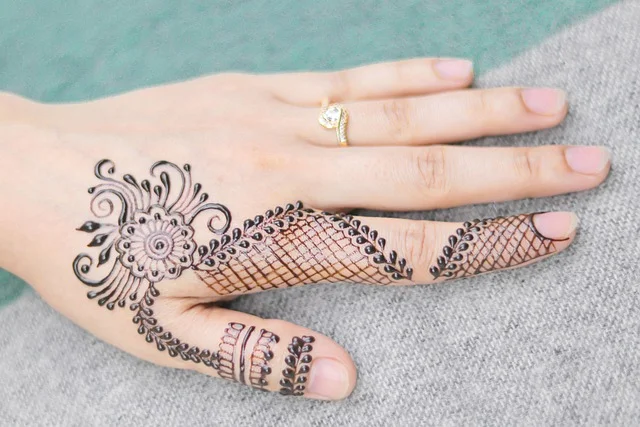 bridal mehndi design — bridal #062 · MyMehndiDesigns.com
