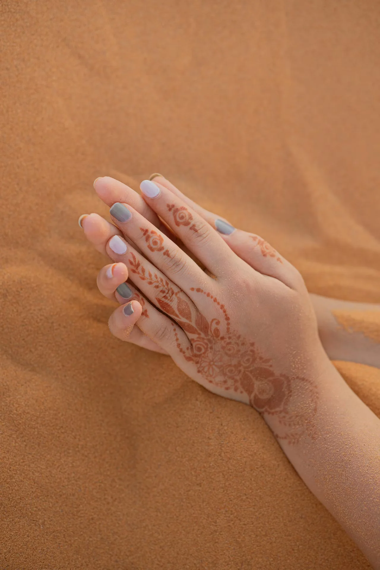 finger mehndi design #021 · MyMehndiDesigns.com