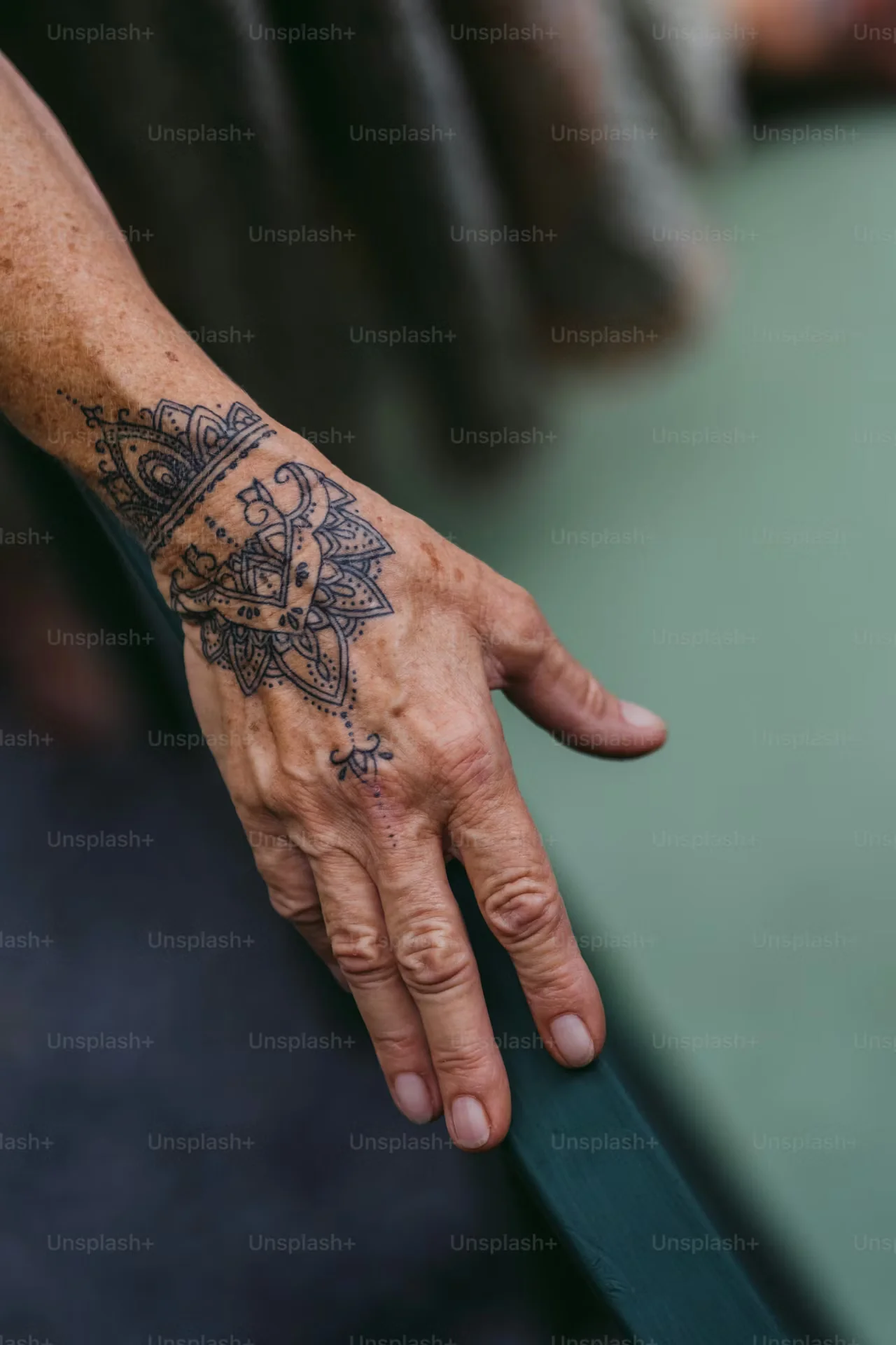 finger mehndi design #032 · MyMehndiDesigns.com