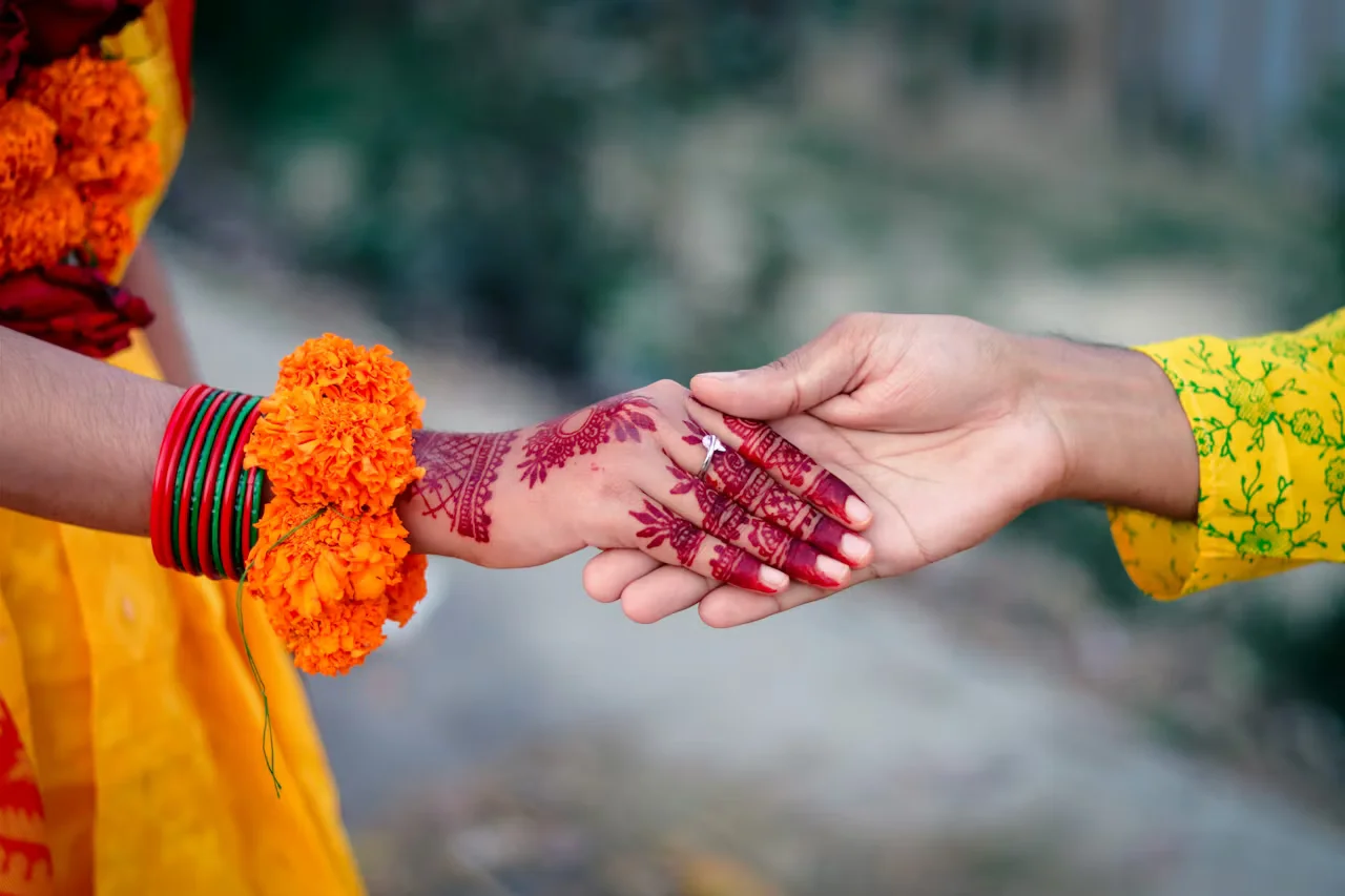 floral mehndi design — floral #004 · MyMehndiDesigns.com