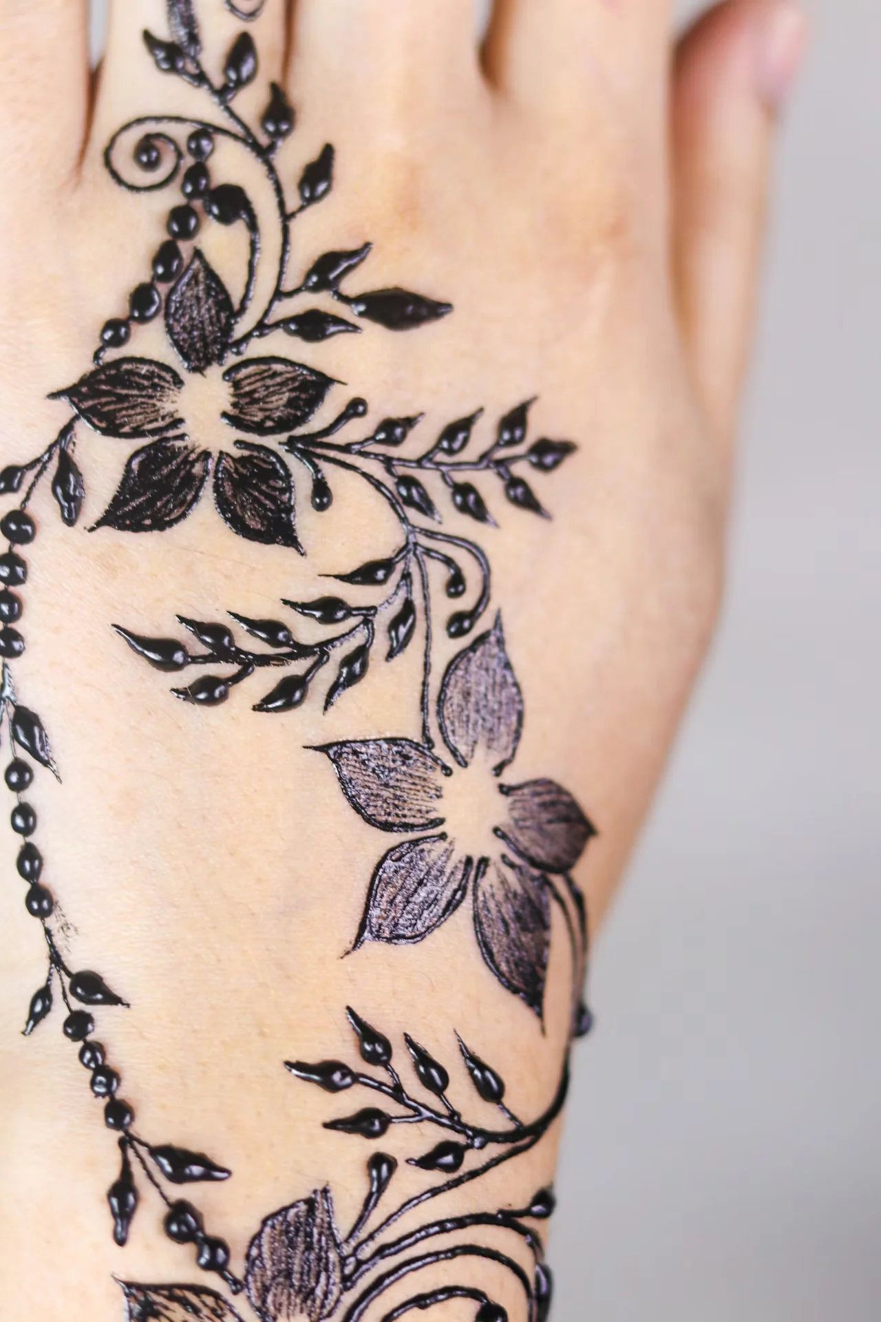 floral mehndi design — floral #005 · MyMehndiDesigns.com