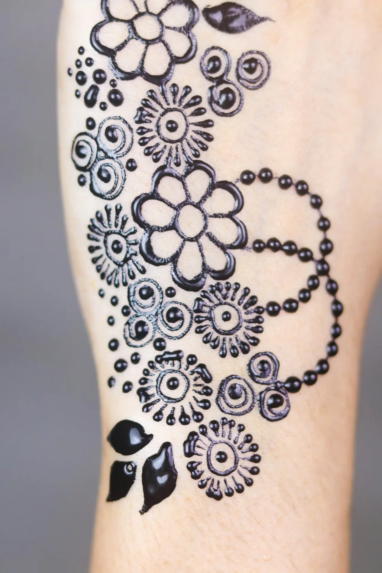 floral mehndi design — floral #011 · MyMehndiDesigns.com