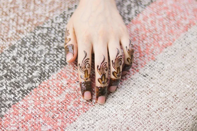 floral mehndi design — floral #015 · MyMehndiDesigns.com