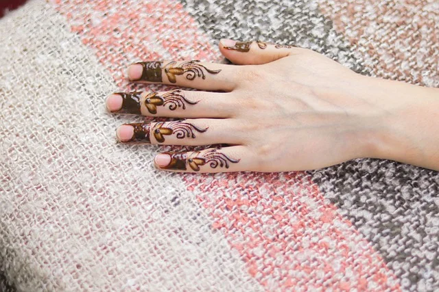 floral mehndi design — floral #024 · MyMehndiDesigns.com