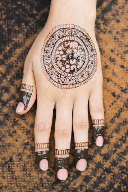 floral mehndi design — floral #030 · MyMehndiDesigns.com