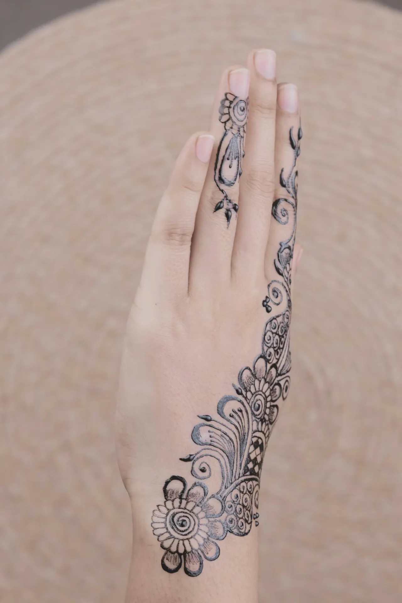 half hand mehndi design — half #004 · MyMehndiDesigns.com