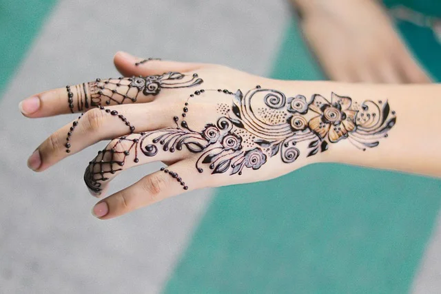 indian mehndi design — indian #004 · MyMehndiDesigns.com