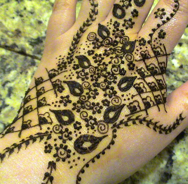 khaleeji mehndi design — khaleeji, gulf, floral, bold #018 · MyMehndiDesigns.com