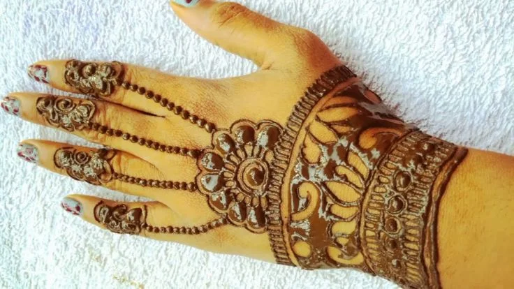 khaleeji mehndi design — khaleeji, gulf, jewellery, beginners · MyMehndiDesigns.com