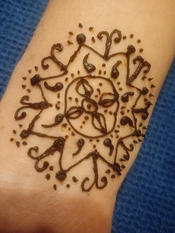 mandala mehndi design — mandala, circular, geometric, symmetric #020 · MyMehndiDesigns.com
