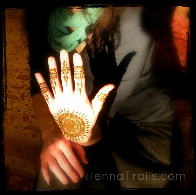 mandala mehndi design — mandala, circular, geometric, symmetric #022 · MyMehndiDesigns.com
