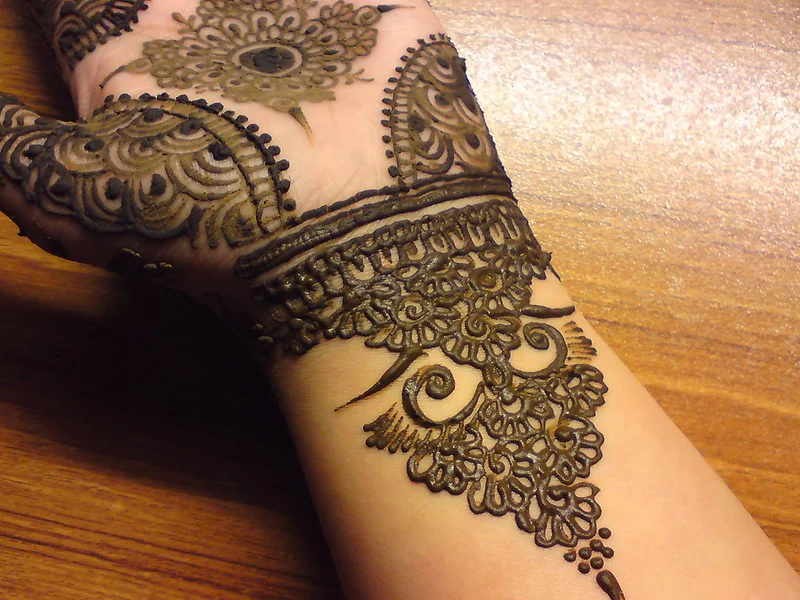 pakistani mehndi design — pakistani, khafif, rose, bold · MyMehndiDesigns.com