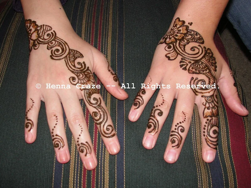 pakistani mehndi design — pakistani, khafif, rose, bold #043 · MyMehndiDesigns.com