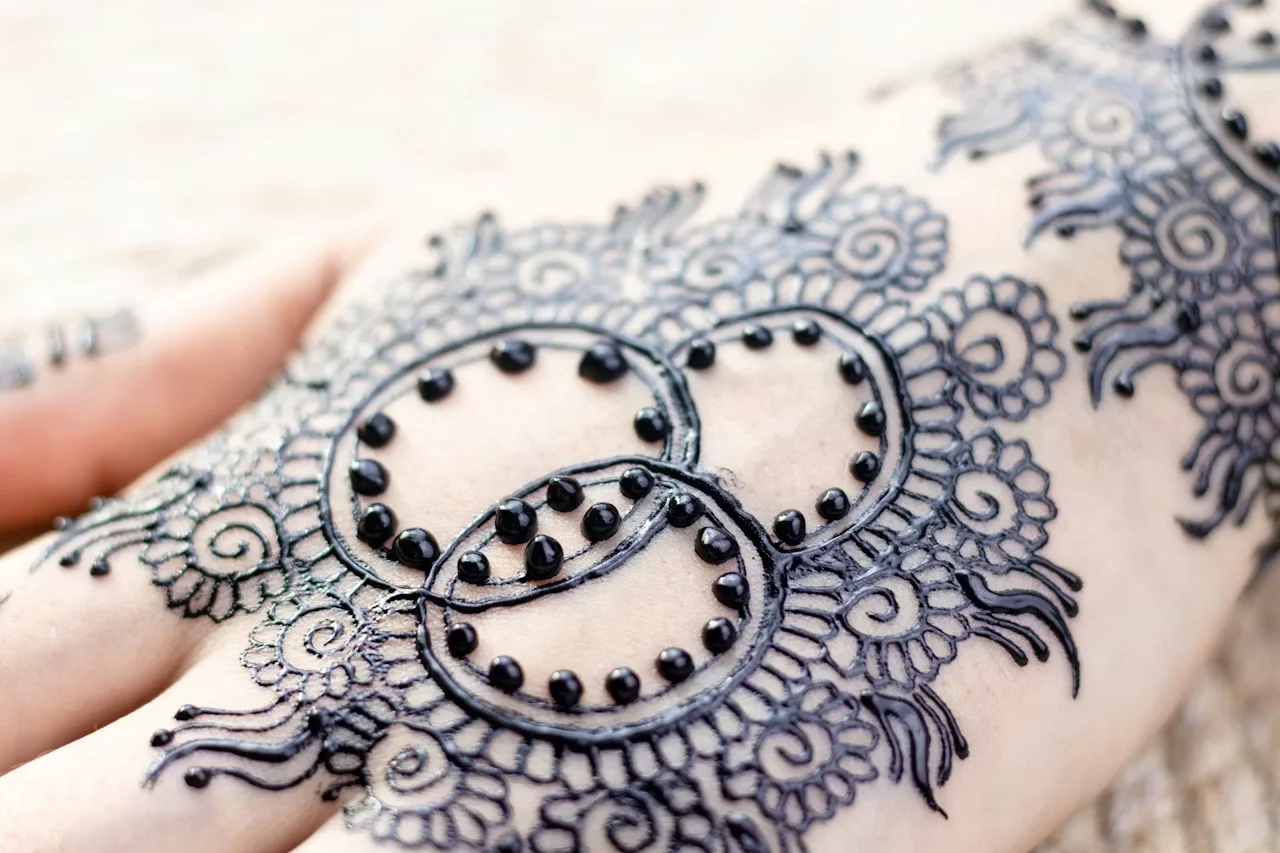 pakistani mehndi design — pakistani #013 · MyMehndiDesigns.com