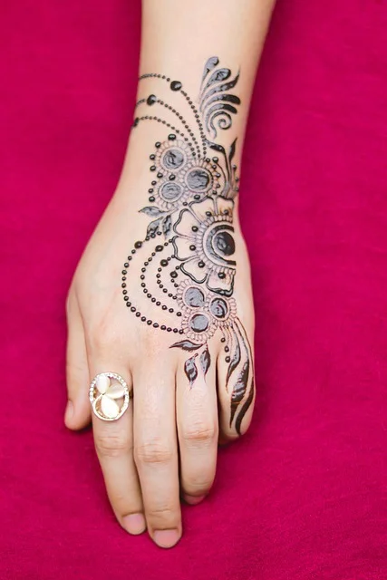 pakistani mehndi design — pakistani, mendi, bridal, tattoos · MyMehndiDesigns.com