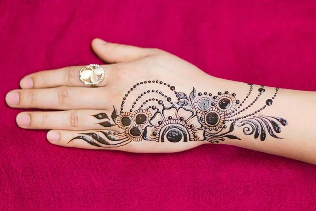 pakistani mehndi design — pakistani, mendi, bridal, tattoos #038 · MyMehndiDesigns.com