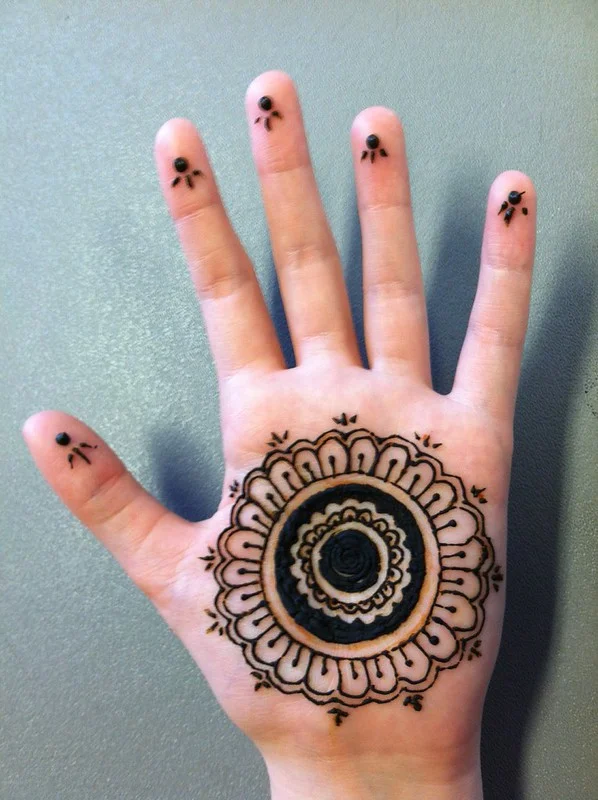 palm mehndi design — palm, circular, mandala, floral #015 · MyMehndiDesigns.com