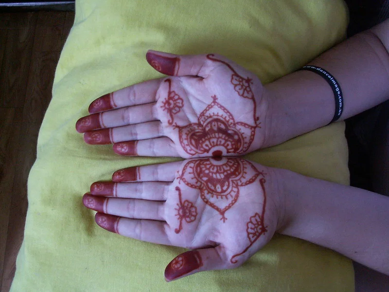 palm mehndi design — palm, circular, mandala, floral #016 · MyMehndiDesigns.com