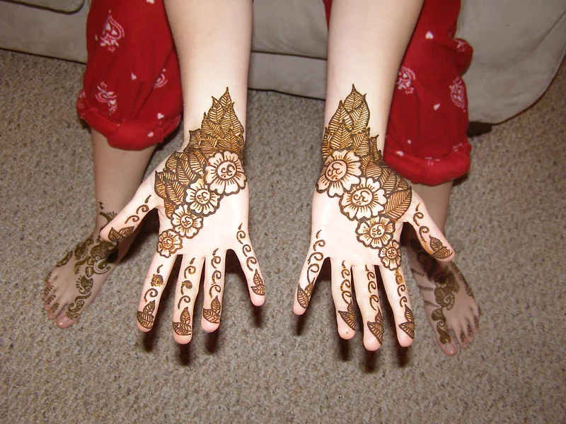 palm mehndi design — palm, circular, mandala, floral #026 · MyMehndiDesigns.com